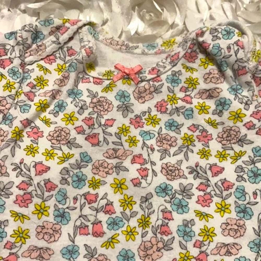 . Daddy’s Princess 3 month Onesie Bundle! (7) - Picture 3 of 4